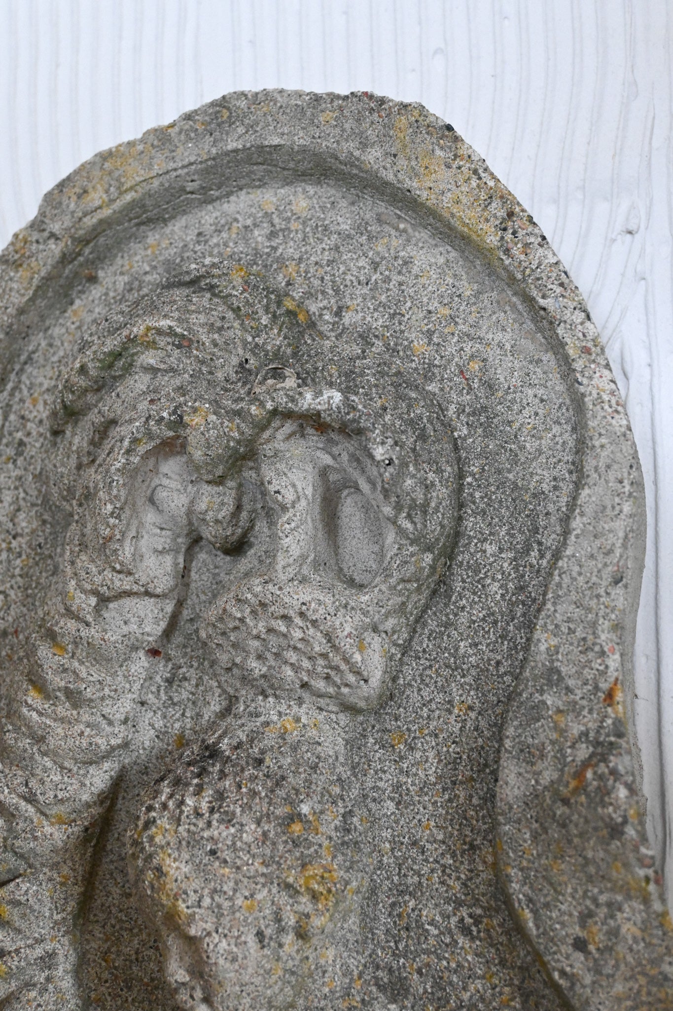 Relief Gino Manca