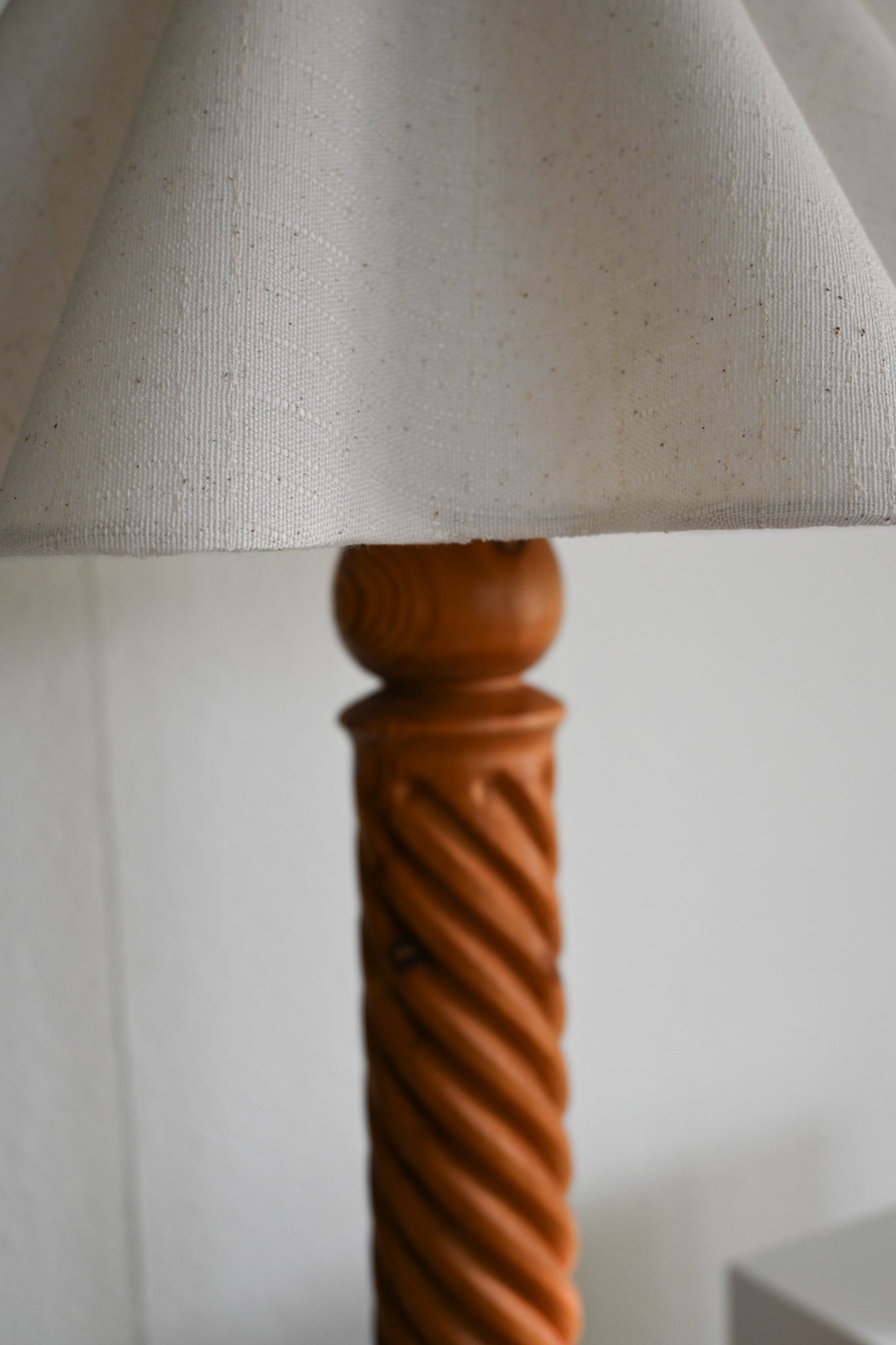 Bordslampa Trä
