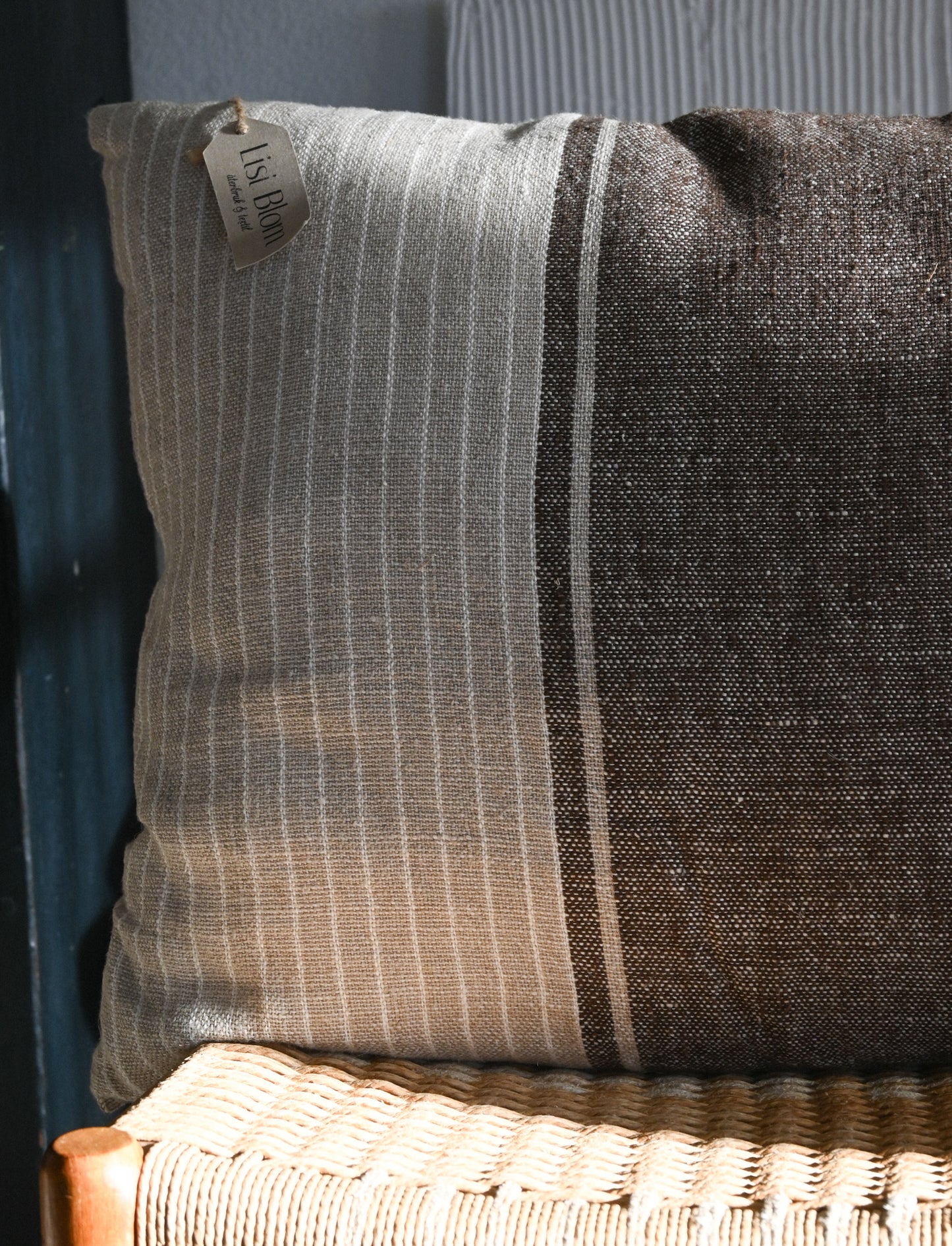 Prydnadskudde Lisi Blom