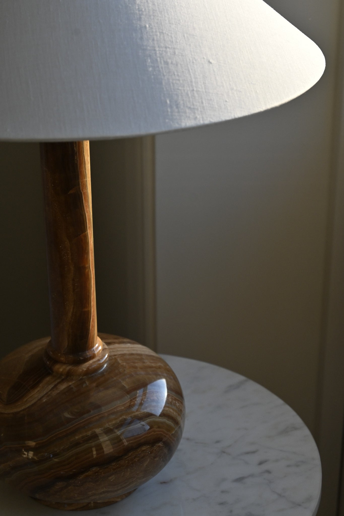 Bordslampa Marmor