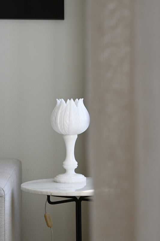 Bordslampa Alabaster