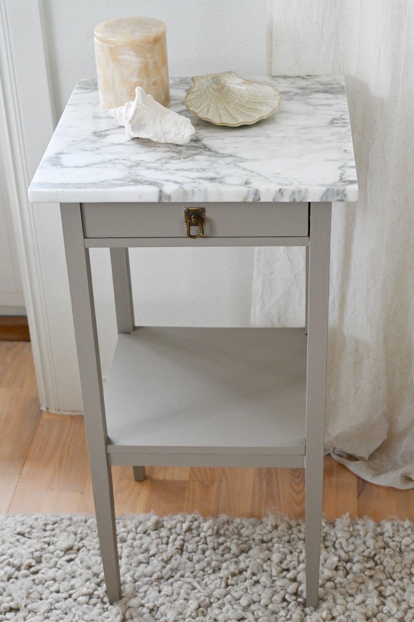 Sängbord Marmor