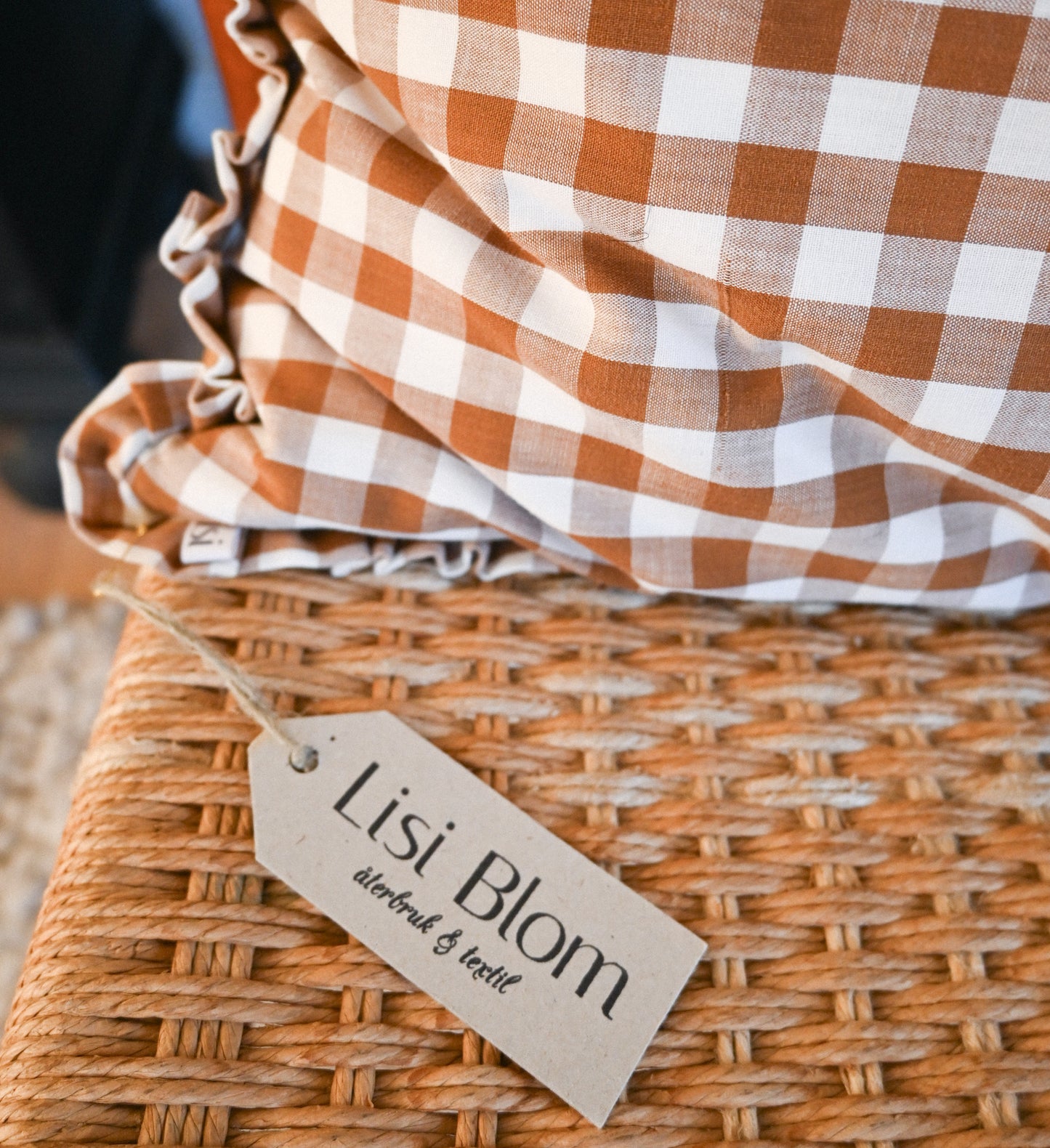 Prydnadskudde Lisi Blom