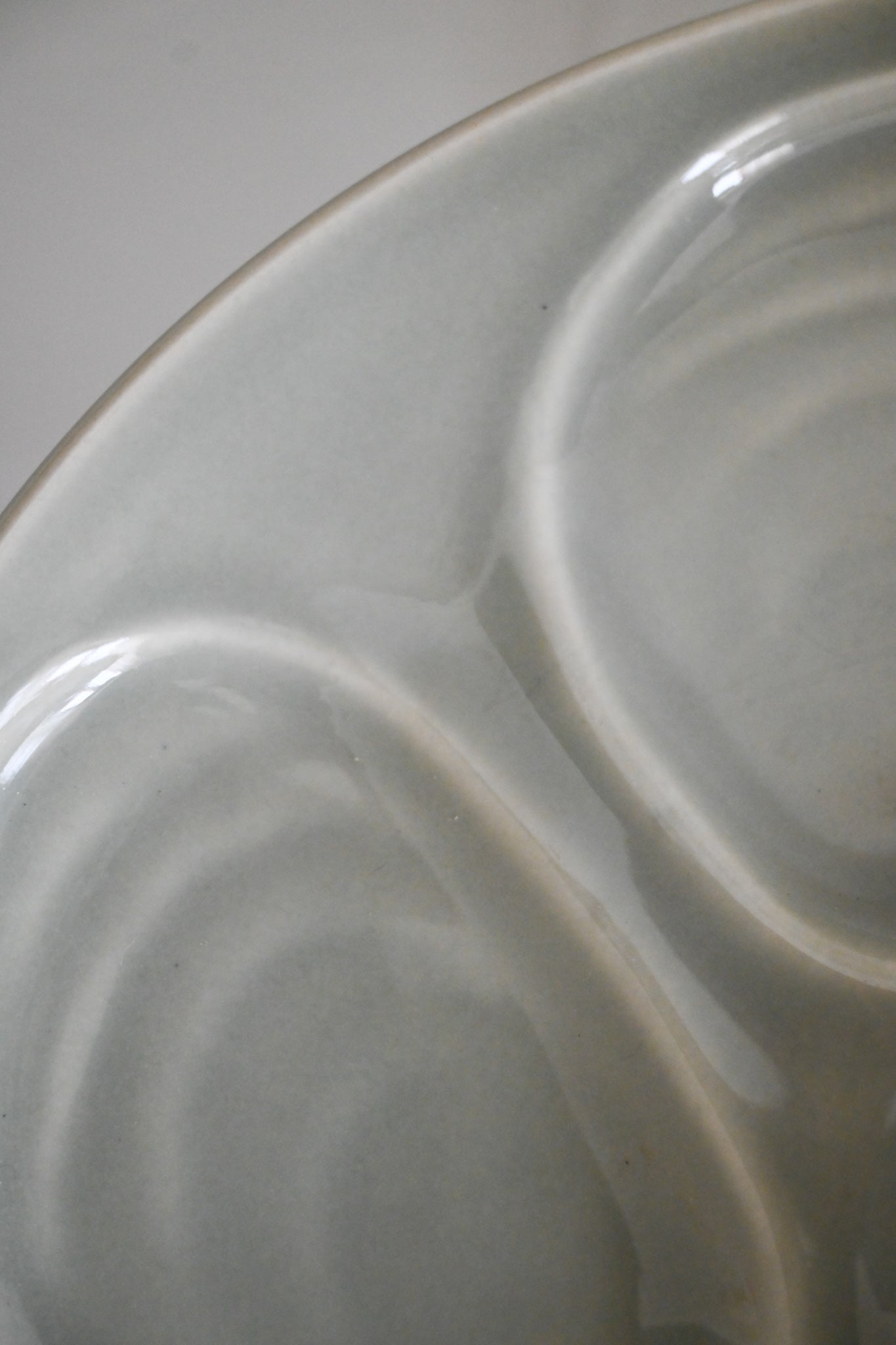 Ostrontallrik Ljusblå/grå