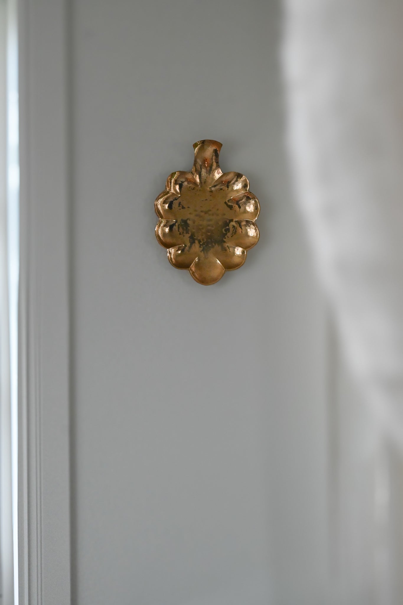 Väggtallrik Mässing