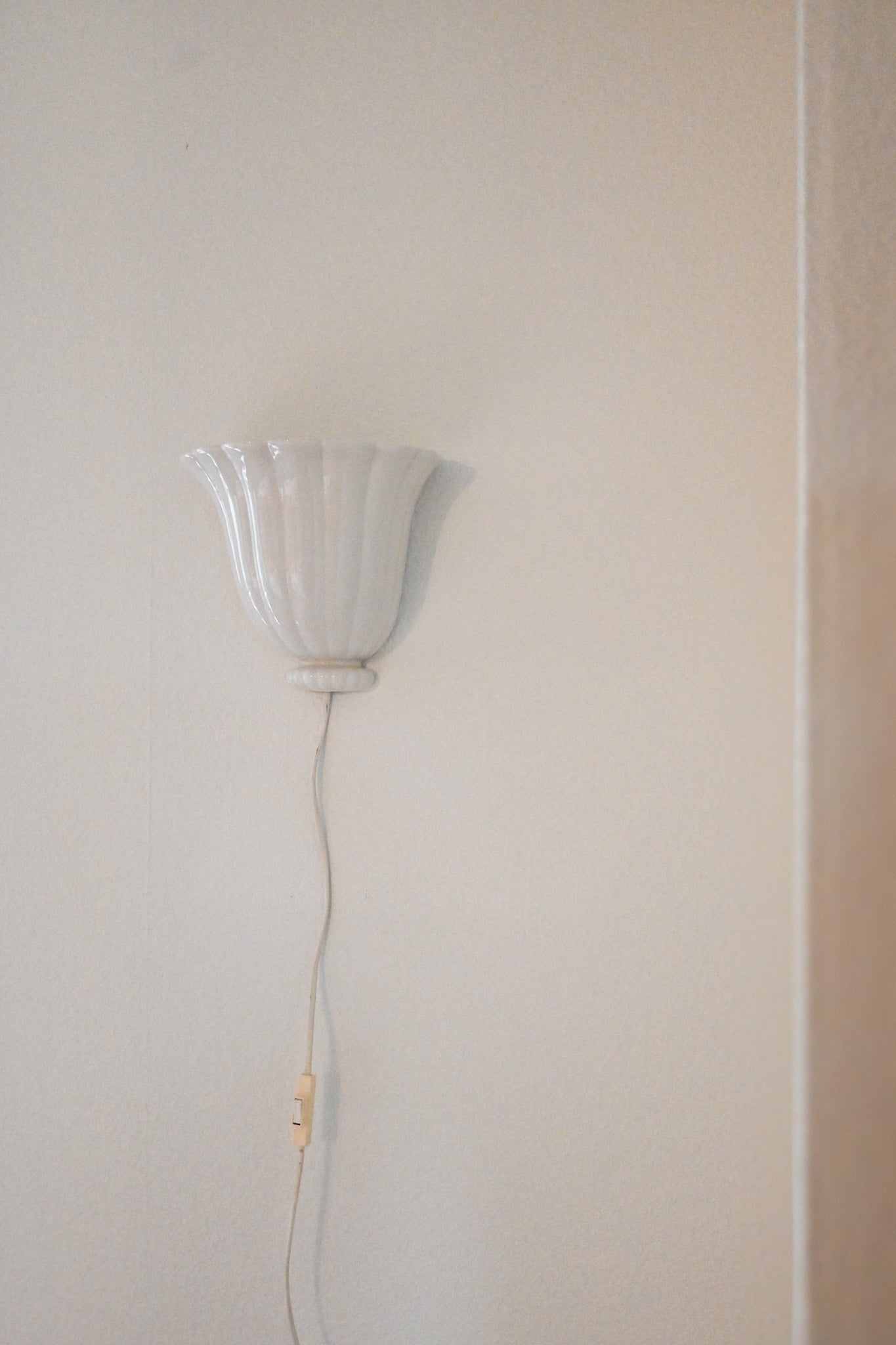 Vägglampa porslin